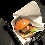 VinIX - ヴァンクバーガー。