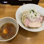 煮干らーめん 川むら - 限定ANT(あぶら生卵つけそば) 1,000円