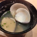 すしやのたい悟 - 江戸前蛤は２個入ってました。