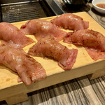 焼肉 ジャンボ - 和牛のにぎり