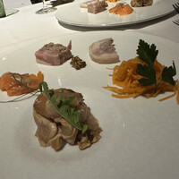 Vintage with Restaurant - 