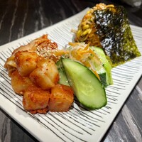 焼肉SEJONG 栄店 - キムチ盛り4種、ごちゃまぜナムル