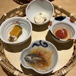 おばんざい・炙り焼き・酒 菜な - おばんざいランチ　8寸