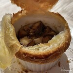 プチレストラン ブーケ・ド・フランス - 栄螺のパイ包み焼