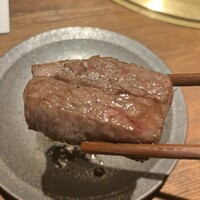 和牛とタン 焼肉 とみ 新橋本店 - 