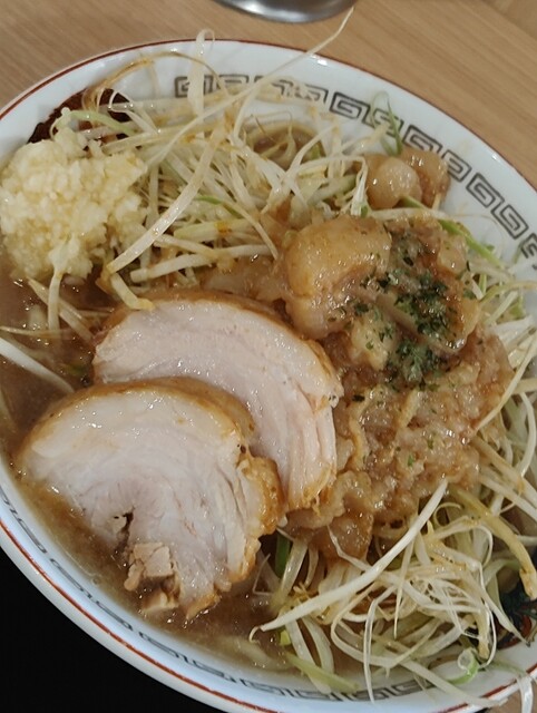 ねぎましまし 豚山小田原店に久し振りに来ました ミニラーメン全マシマシに白髪ネギ