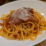 キッチン ブルー グローブ - 生ハムは残しました