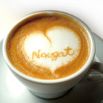 ヌガ - カプチーノ　　可愛いアートを描いてご提供♪