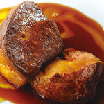 ヌガ - フォアグラのソテー　マデラソース　　マデラ酒で作ったソースはバケットがすすみます！