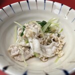 味処 もと家 - 晩酌セット（突き出しの豚しゃぶ）