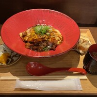 京都 スエヒロガリ - モツ煮のオムライス