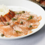 Garden Lounge - 洋食コース：スモークサーモンのカルパッチョ