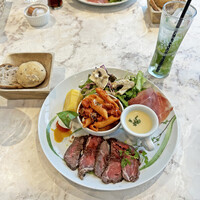 VALON TOKYO 錦糸町 - 平日ランチ限定の「Weekday Lunch Platter」