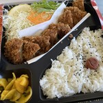こだわりとんかつひかり亭 - ヒレかつ弁当（中）税込1,490円（容器代として+100円）