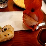 馬車道 大かわ - 鬼灯の中に蛸