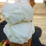 Hilo Homemade Ice Cream - ジンジャーとハワイアンバニラ  580円。