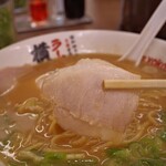 ラーメン横綱 - 適度な脂身