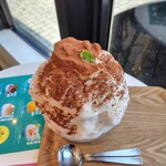 焼きたてチーズケーキのお店 アミーゴ - ティラミスかき氷(ミルクシロップバージョン)
