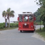 ザ・ブセナテラス - レトロなシャトルバス。