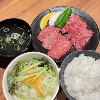 焼肉 うしのまき_2