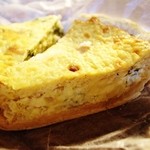 禾食や - クワトロフォルマッジョ(百々一チーズ)のキッシュ