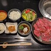 りゅう庵 - 赤身焼きしゃぶランチ✨サラダ、小鉢、漬物、御飯、味噌汁、デザート付