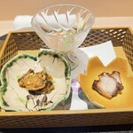 銀座 すし 仙道 - もずく酢
      たこのやわらか煮
      ホタテと海苔の佃煮