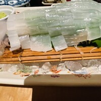 対馬のどぐろとイカ活き造り 博多 魚蔵 都ホテル店 - 呼子のイカ
