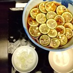 神田まつや - すだちそば　右下の空皿は？