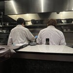 鶏soba 座銀 - 何やらヒソヒソ話しでも、、、と　思いきや