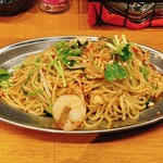 食堂バル スミカ - タイ風海老ニラ焼きそば パクチー&クミン入