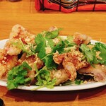 食堂バル スミカ - スミカラ 豚バラ唐揚げ エスニック