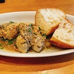 食堂バル スミカ - 牡蠣の南仏風アンチョビオイル煮