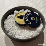 プチレストラン ブーケ・ド・フランス - キャビアのケースの中には生海胆に甘海老と玉蜀黍とキャビア