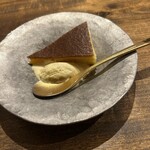 温石 - 半熟カステラととうもろこしのアイス