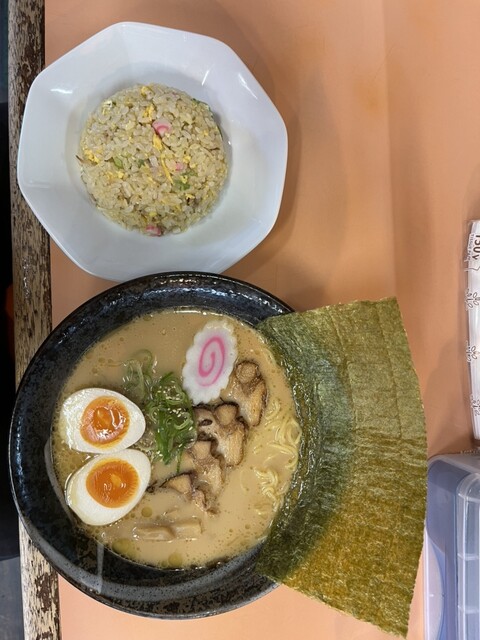 とんこつラーメンの穂月 - 磯鶏（ラーメン）の写真