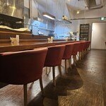 RESTAURANT & BAR VERY - カウンター席8席