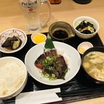 燒鳥酒場 武州屋 - ♪カツオ刺し定食 ¥950