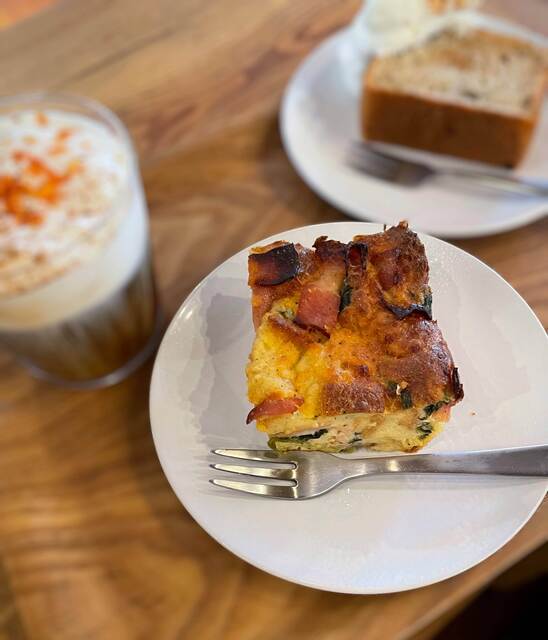 ピピカフェのパパ cafe capyba（カピバラカフェ）capybara cafe in Tokyo | 2人の