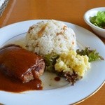 シェル ミュージアムカフェ - ハンバーグプレート 1000円。