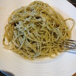 grad. - スープ、サラダ、ドリンク付きで990円