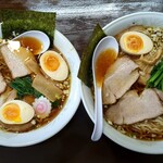 らーめん青龍 - 特製手打中華＠1150円と特製手打中華（大）＠1350円