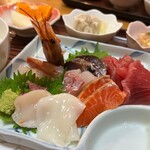 味楽来 - 料理写真:豪華な8点盛り！(*´◊`*)♡