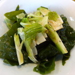 鮨 笹元 - 若布に生のザーサイ