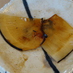 鮨 笹元 - 黒皮大根を炙って