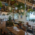 Brighton Cafe Bistro - 店内オシャレ！