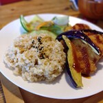 有機野菜食堂 わらしべ - 料理写真:日替り定食(1,080円)