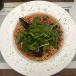 ハチトバーブ - トマトソースのパスタ