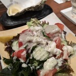 牡蠣とワインと地酒と出汁 KAKIKU-KE - 