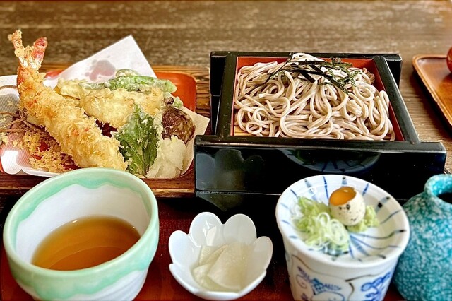 Sanpachi Ya Komaki Ten